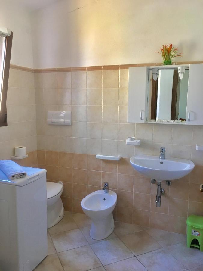 Residence S'Oggiastrone Танаунела Екстериор снимка