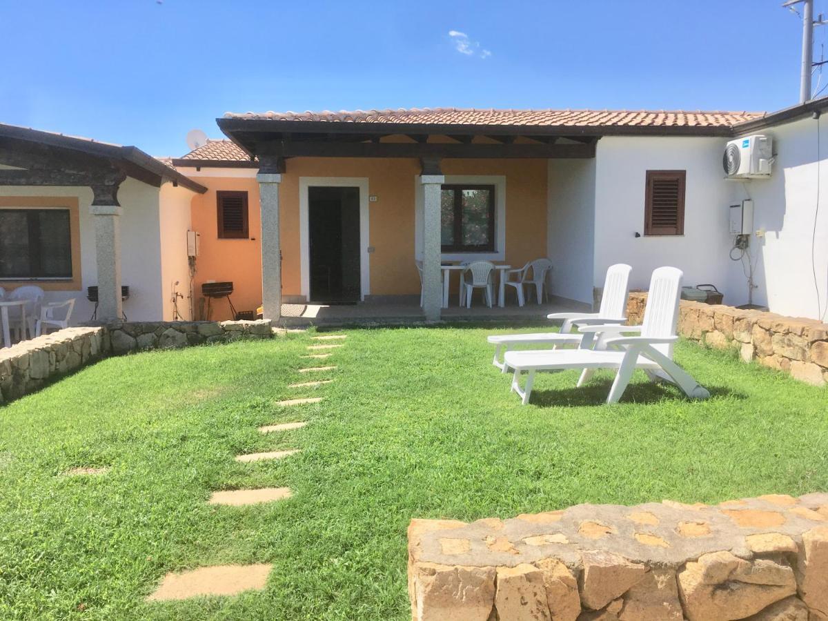 Residence S'Oggiastrone Танаунела Екстериор снимка